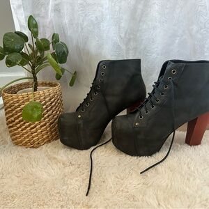 Jeffrey Campbell Lita platform boots 👑